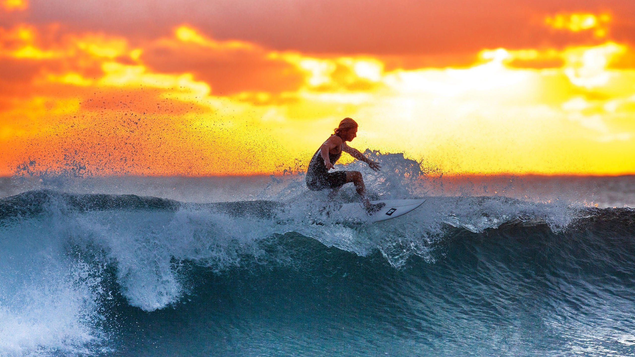 Kaiyun官方网站-红牌争议下的逆转，莫德里奇一剑封喉，那不勒斯饮恨圣保罗，红牌争议+莫德里奇绝杀，那不勒斯圣保罗主场遭逆转